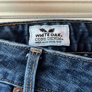 Lucky 🍀 Brand White Oak Cone Denim Lolita skinny jeans.